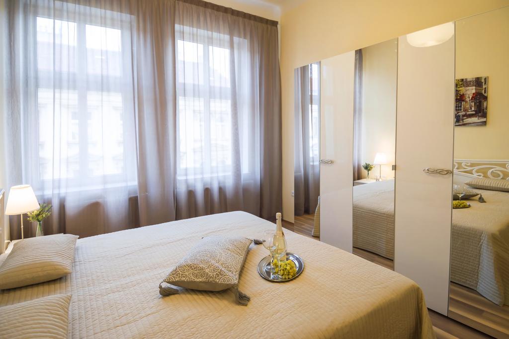 Apartment Za Poricskou Branou براغ المظهر الخارجي الصورة