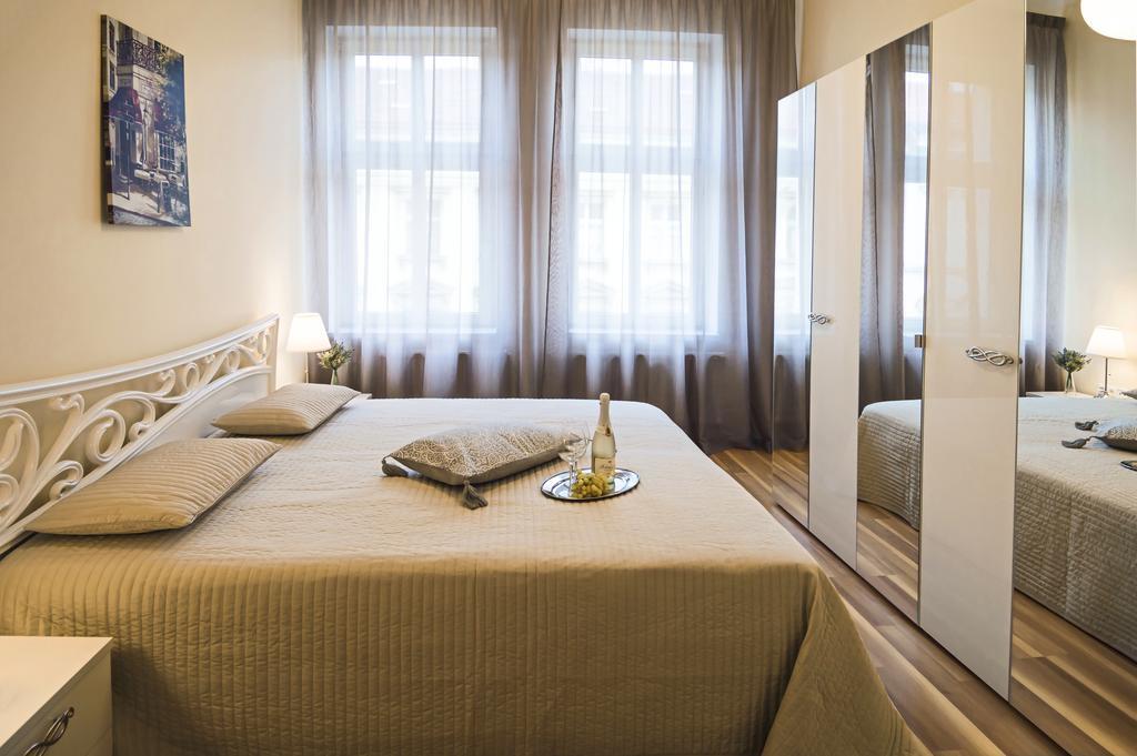 Apartment Za Poricskou Branou براغ المظهر الخارجي الصورة